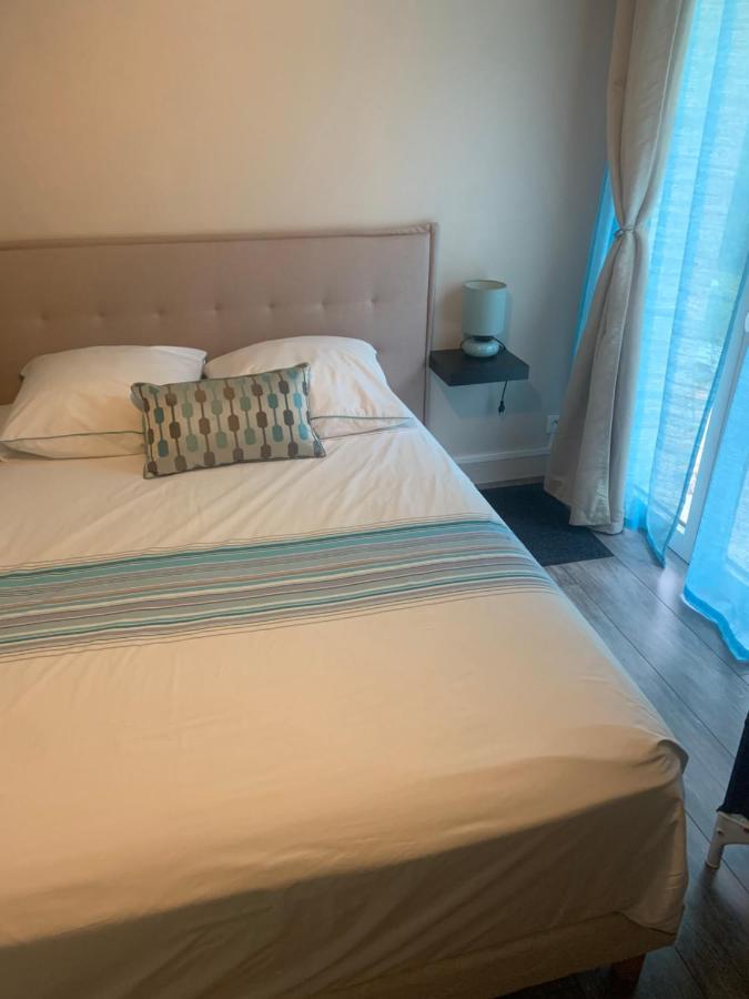 Chambre D'Hotes Le Prieure Gommerville Esterno foto