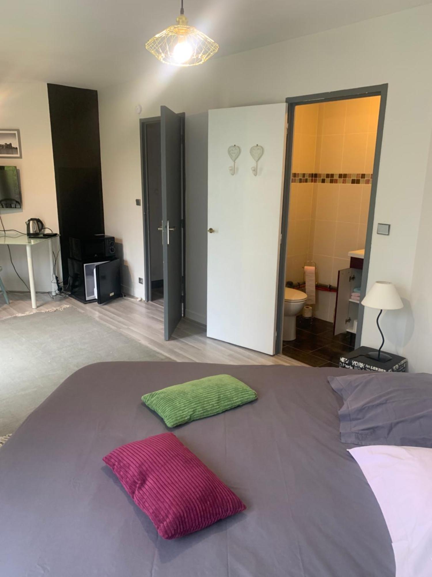 Chambre D'Hotes Le Prieure Gommerville Esterno foto